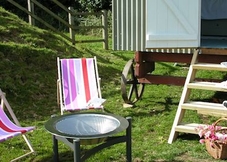 The Hideaway Hut