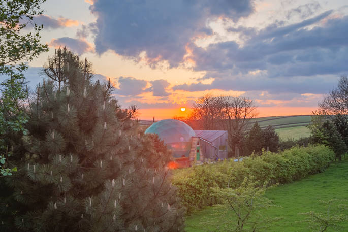 Hartland Pod geodome glamping - sunset, Loveland Farm at Hartland, Devon
