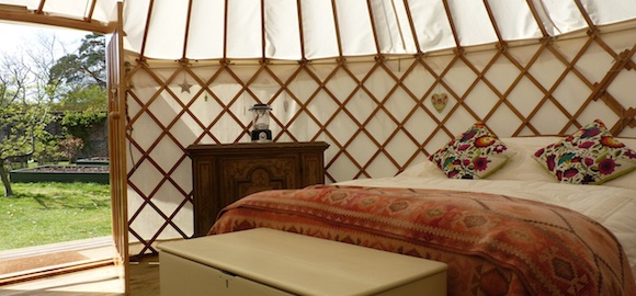 Mount Hall bed