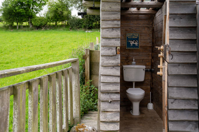 flushing toilet at Offa's Dyke Yurt in Shropshire
