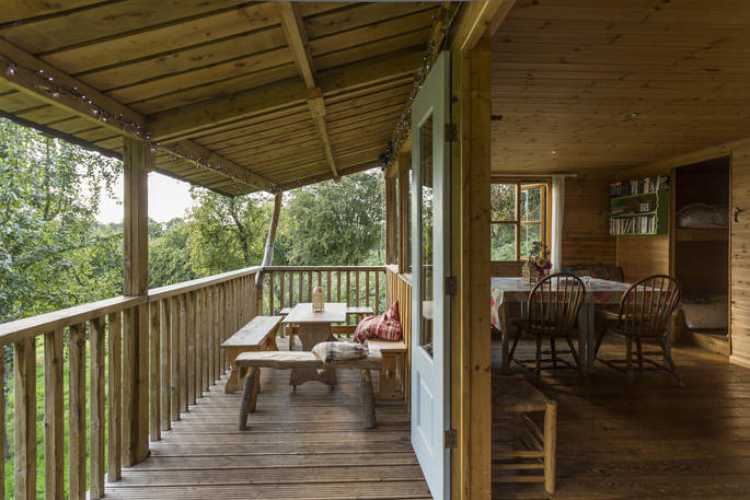 damson cabin verandah
