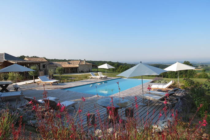 Shared swimming pool at Châteaux dans les Arbres, Dordogne, France