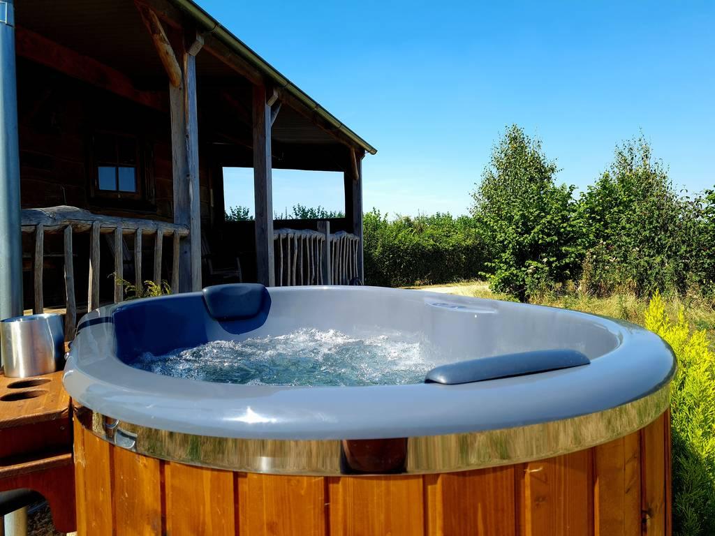 Cabins with hot tubs in Dorset Canopy & Stars