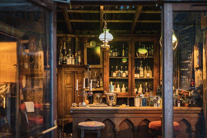Inshriach Loghouse bar & communal area 