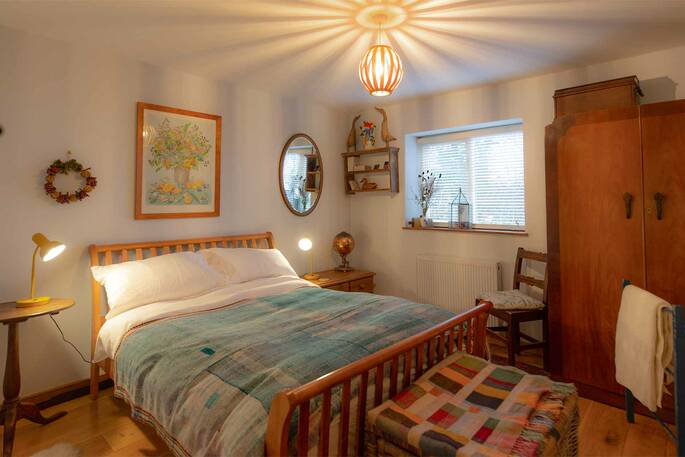 The Workshop cabin bedroom 2, Beechwood Cottages, Bath & N.E. Somerset - Owen Howells Photography