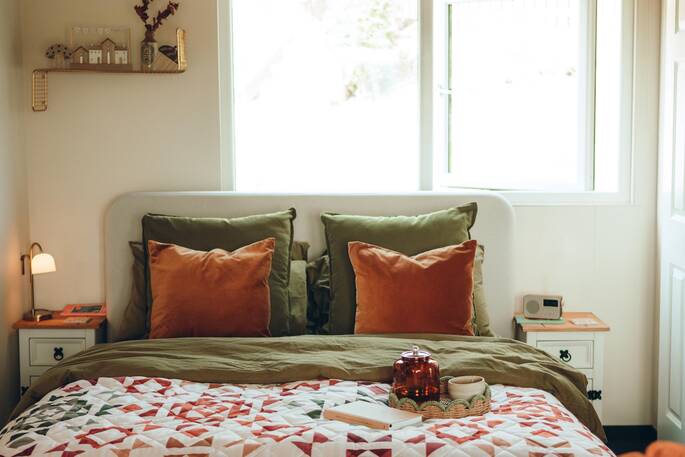 King size bed