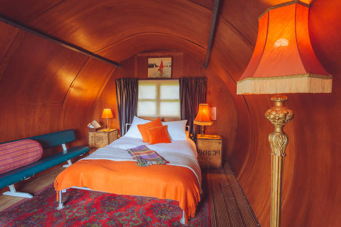 Kushti Camp, Pangbourne, Berkshire - Second bedroom hut interior