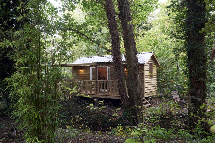 hazel tree cabin hot tub cosy cabin glamping chiltern yurt retreat woodland cabin