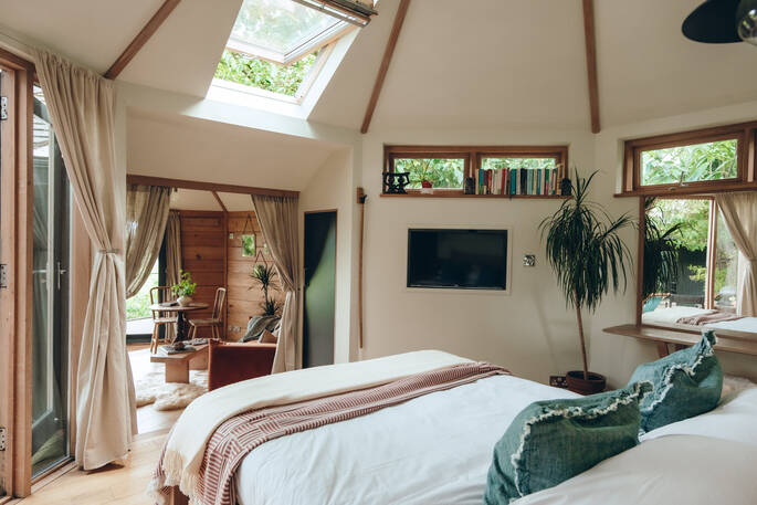 Bedroom (2)