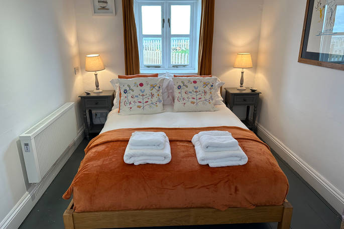 The Cottage at Halzephron House double bedroom, Helston, Cornwall, England