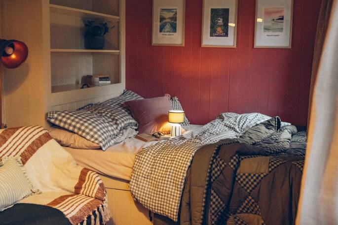 2 - King size bed
