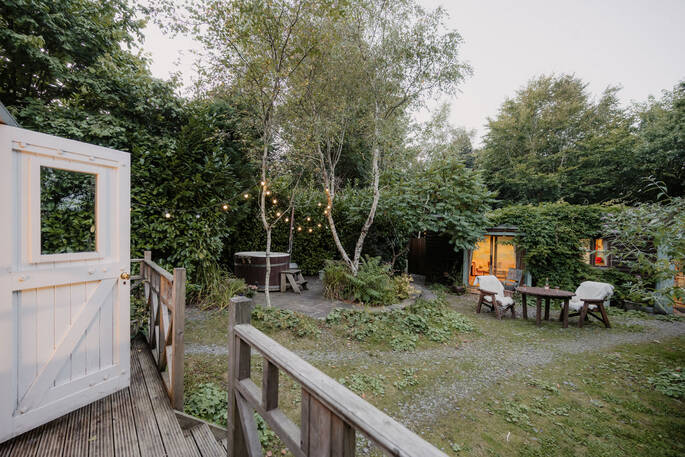 View from Maiden hut to Wisteria cottage