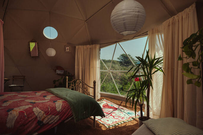 Interior - bedroom 