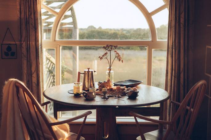 12 - indoor dining
