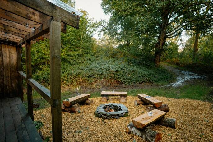Outdoor firepit
