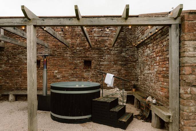Private wood-fired hot tub
