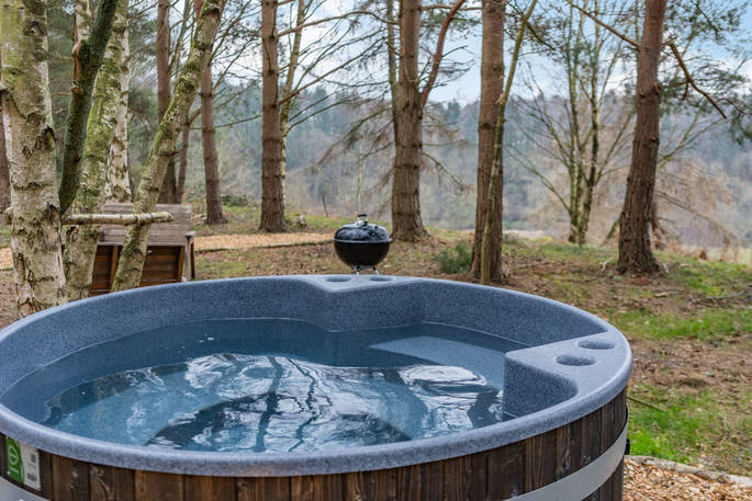 Romey, The Lost Cabins - hot tub, Edenhall Estate, Penrith, Cumbria