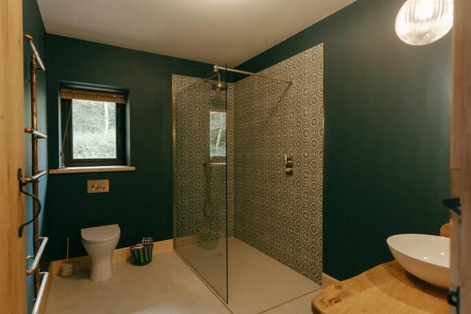En suite bathroom