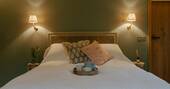 second bedroom with king size bed