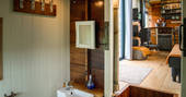 ensuite at Jennings horsebox in Derbyshire