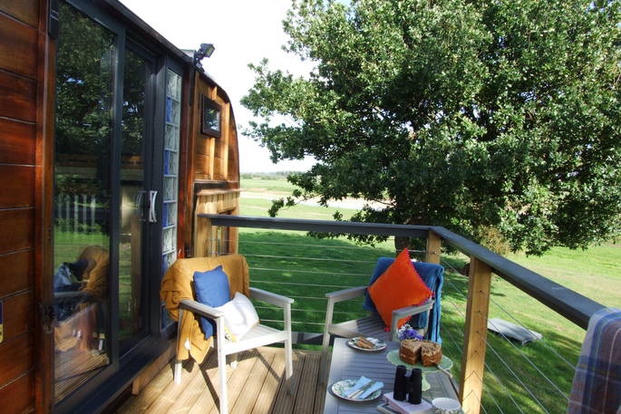 porch at Jennings horsebox in Derbyshire