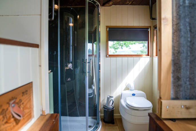 shower at Jennings horsebox in Derbyshire