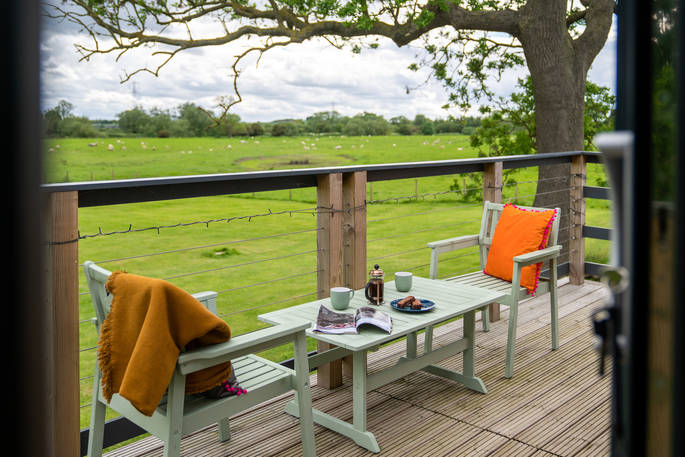 the porch at Jennings horsebox in Derbyshire
