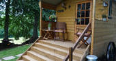 Close up exterior view of Fairfield Shepherd's Hut at Acorn Farm in Cornwall