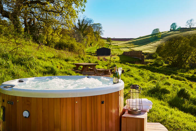 Hot tub at Brownscombe Luxury Glamping