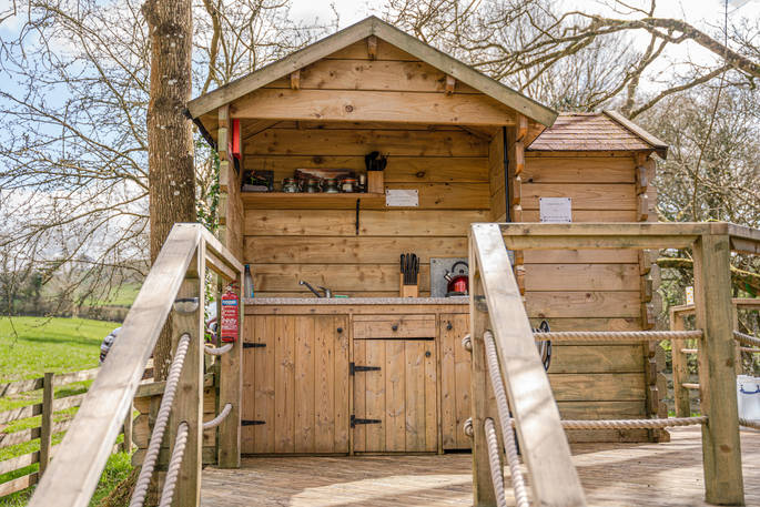 The Pheasant's Retreat treehouse outdoor kitchen, Crediton, Devon, England