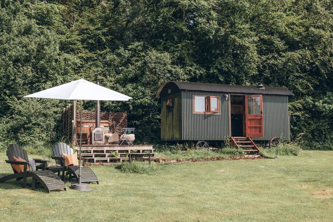 Elsie May exterior