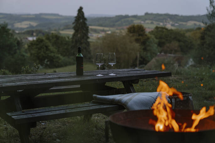 Hill's Cross Hide cabin firepit, Honiton, Devon, England