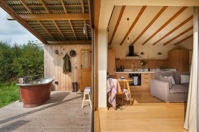 Corner sliding doors