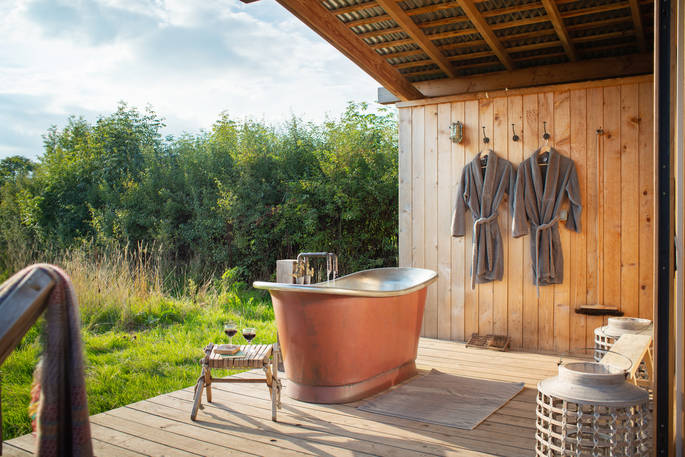 Holly Water Cabin bath tub and robes, Crediton, Devon