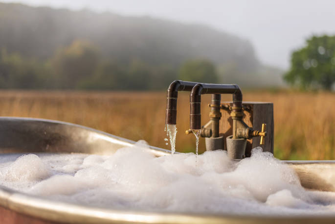 Holly Water Cabin bath tub bubbles, Crediton, Devon