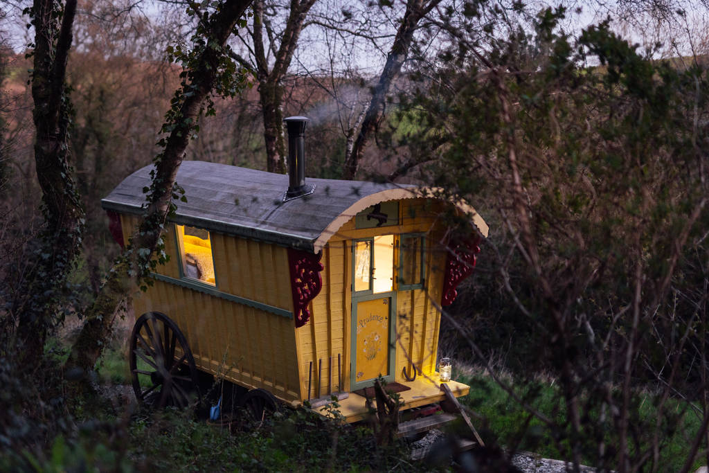 Pyre Caravan Prudence | Gypsy caravan in Cornwall | Canopy & Stars