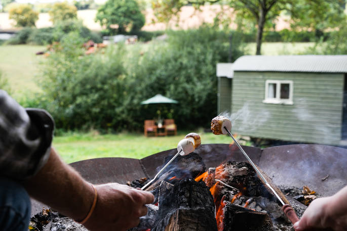 Toasting marshmallows outside of Penn Bergeyn in Devon