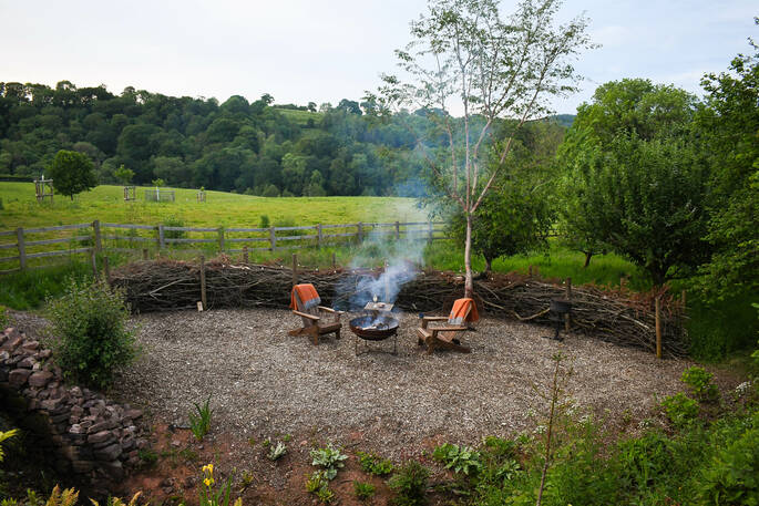 Seating around firepit