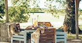 11 - outdoor dining