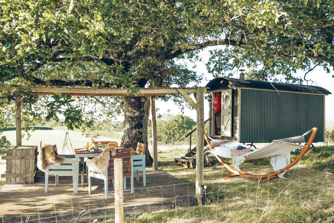 6 - Outdoor dining area