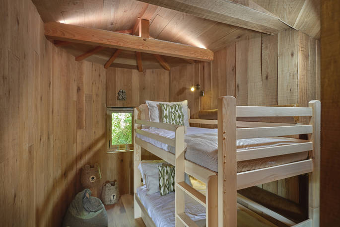 Nest Treehouse bunk bed, Hartland, Devon