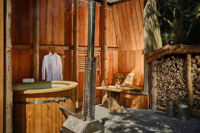 Nest Treehouse hot tub and hammock, Hartland, Devon