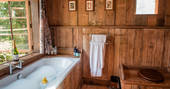 Bathroom at Woodmans Wagon Treehouse