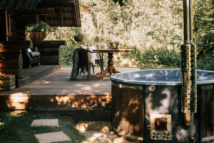 Little oak cabin hot tub