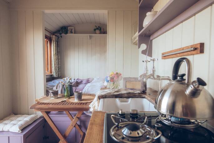 10 - Kitchen
