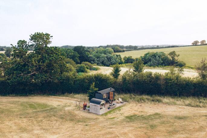 20 - Happy Hare hut