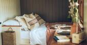 4 - King size bed