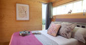 Red Kite cabin bedroom at Red Kite Lodge in Shaftesbury, Dorset
