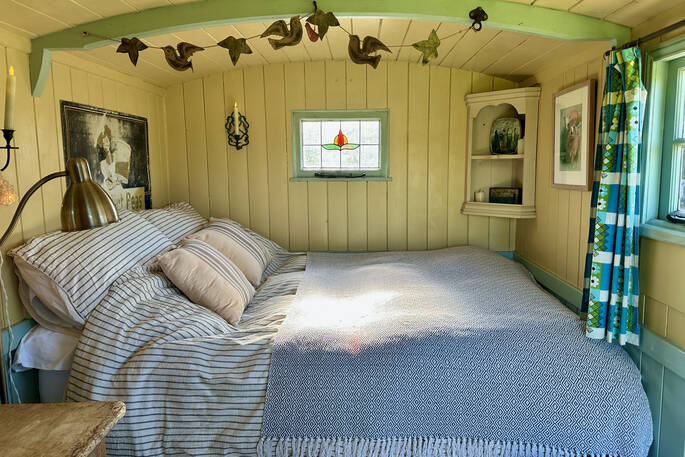 Woody & Iris Bedroom 