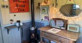 Woody & Iris Tea Room 